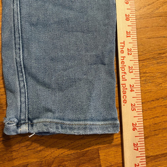 Good American Good Curve Crop Straight Leg High Rise Denim Jeans Size 12 / 31 - Picture 3 of 6